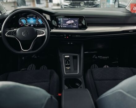 купити нове авто Фольксваген Гольф 2025 року від офіційного дилера Автодім Атлант на Вацлава Гавела Фольксваген фото