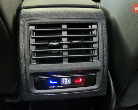 купить новое авто Фольксваген Гольф 2025 года от официального дилера Автодім Атлант на Вацлава Гавела Фольксваген фото