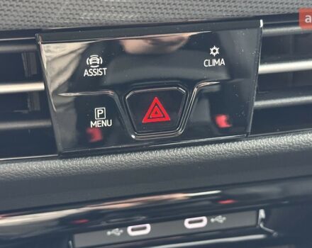 Фольксваген Гольф, объемом двигателя 1.4 л и пробегом 0 тыс. км за 32000 $, фото 24 на Automoto.ua