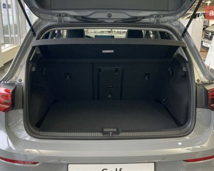 купить новое авто Фольксваген Гольф 2025 года от официального дилера Автодім Атлант на Вацлава Гавела Фольксваген фото