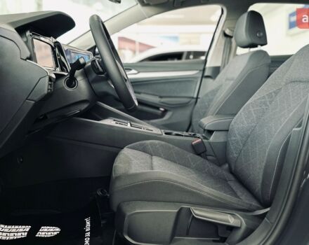 купити нове авто Фольксваген Гольф 2025 року від офіційного дилера Автодім Атлант на Вацлава Гавела Фольксваген фото