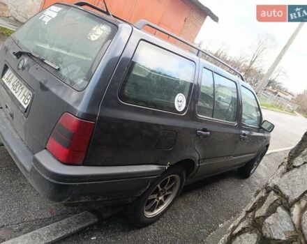 Фольксваген Гольф, объемом двигателя 1.6 л и пробегом 300 тыс. км за 2000 $, фото 3 на Automoto.ua