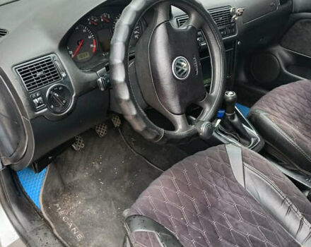Фольксваген Гольф, об'ємом двигуна 1.6 л та пробігом 299 тис. км за 4000 $, фото 6 на Automoto.ua