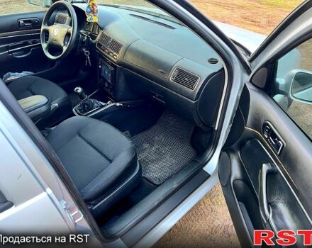 Фольксваген Гольф, объемом двигателя 1.6 л и пробегом 253 тыс. км за 3600 $, фото 5 на Automoto.ua