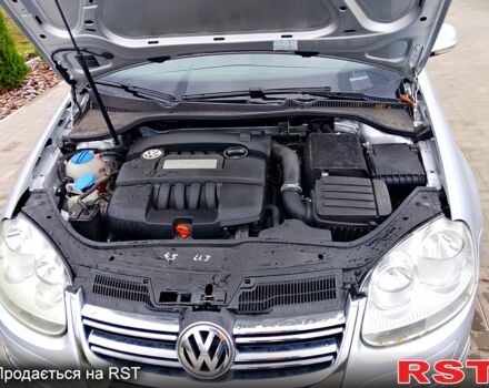 Фольксваген Гольф 2008 в Новоукраинке на Automoto.ua Фольксваген Гольф, объемом двигателя 1.6 л и пробегом 200 тыс. км за 5700 $, фото 7 на Automoto.ua