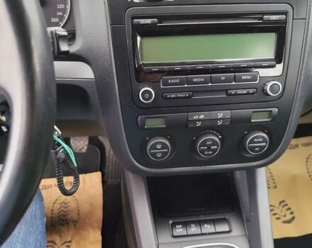 Фольксваген Гольф, объемом двигателя 1.39 л и пробегом 167 тыс. км за 6500 $, фото 11 на Automoto.ua