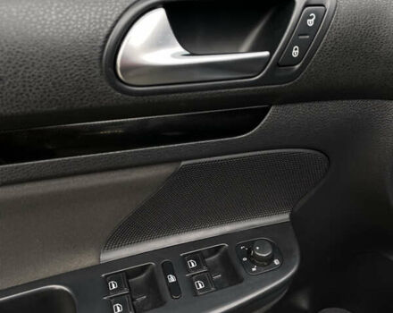 Фольксваген Гольф, объемом двигателя 1.6 л и пробегом 287 тыс. км за 7200 $, фото 19 на Automoto.ua