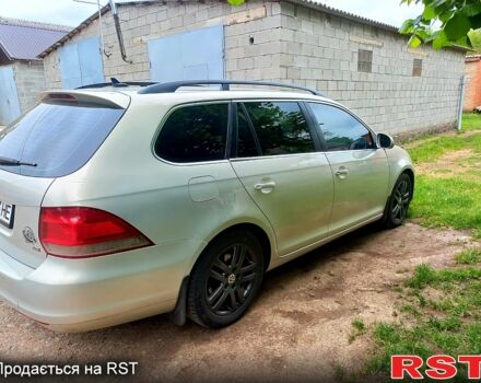 Фольксваген Гольф 2010 в Бобринце на Automoto.ua Фольксваген Гольф, объемом двигателя 1.6 л и пробегом 181 тыс. км за 6800 $, фото 1 на Automoto.ua