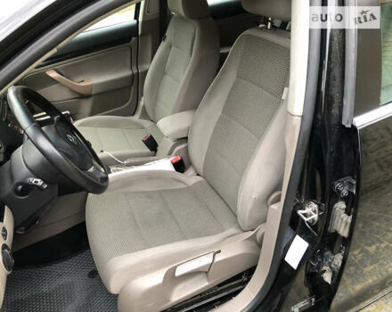 Фольксваген Гольф, объемом двигателя 1.6 л и пробегом 297 тыс. км за 7550 $, фото 18 на Automoto.ua