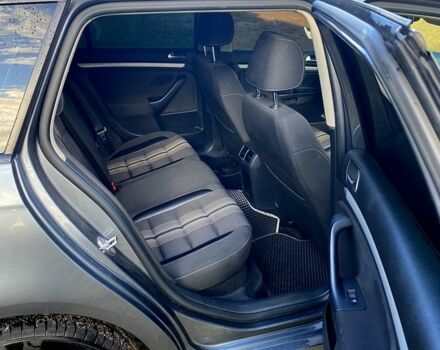 Фольксваген Гольф, объемом двигателя 1.6 л и пробегом 275 тыс. км за 8500 $, фото 3 на Automoto.ua