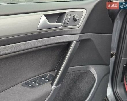 Фольксваген Гольф, объемом двигателя 1.97 л и пробегом 151 тыс. км за 15600 $, фото 32 на Automoto.ua