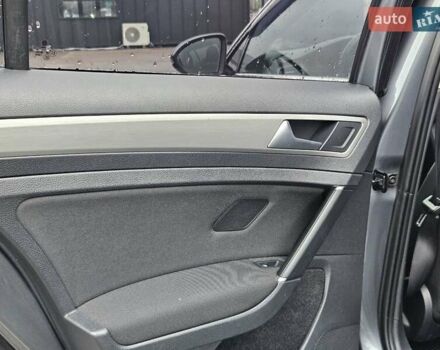 Фольксваген Гольф, объемом двигателя 1.97 л и пробегом 151 тыс. км за 15600 $, фото 34 на Automoto.ua