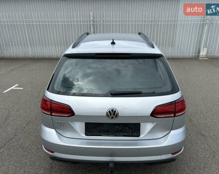 Фольксваген Гольф, объемом двигателя 1.6 л и пробегом 270 тыс. км за 12990 $, фото 135 на Automoto.ua