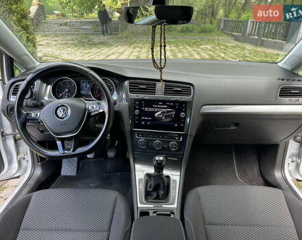 Фольксваген Гольф, объемом двигателя 1.6 л и пробегом 270 тыс. км за 12990 $, фото 27 на Automoto.ua