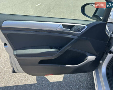 Фольксваген Гольф, объемом двигателя 1.6 л и пробегом 270 тыс. км за 12990 $, фото 46 на Automoto.ua