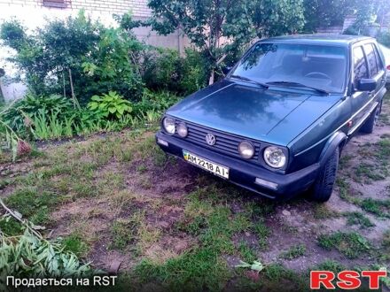 Фольксваген Гольф, об'ємом двигуна 1.6 л та пробігом 333 тис. км за 930 $, фото 1 на Automoto.ua