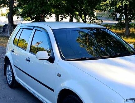 Фольксваген Гольф, объемом двигателя 1.3 л и пробегом 180 тыс. км за 4135 $, фото 1 на Automoto.ua