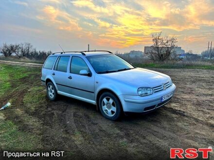 Фольксваген Гольф, об'ємом двигуна 1.6 л та пробігом 253 тис. км за 3600 $, фото 1 на Automoto.ua