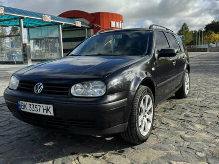 Фольксваген Гольф 2003 в Ровно на Automoto.ua Фольксваген Гольф, объемом двигателя 1.6 л и пробегом 367 тыс. км за 4500 $, фото 1 на Automoto.ua