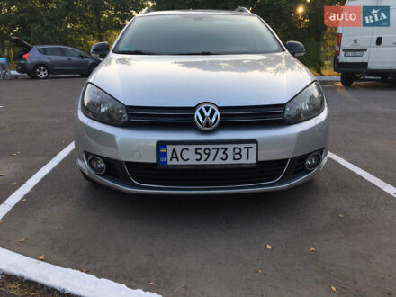 Фольксваген Гольф 2011 в Луцке на Automoto.ua Фольксваген Гольф, объемом двигателя 1.6 л и пробегом 318 тыс. км за 7500 $, фото 1 на Automoto.ua