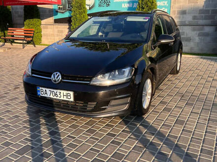 Фольксваген Гольф 2013 у Кропивницькому (Кіровограді) на Automoto.ua Фольксваген Гольф, об'ємом двигуна 1.6 л та пробігом 318 тис. км за 12999 $, фото 1 на Automoto.ua