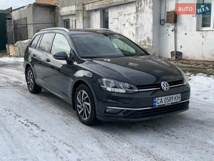 Фольксваген Гольф 2017 в Умани на Automoto.ua Фольксваген Гольф, объемом двигателя 1.6 л и пробегом 195 тыс. км за 11800 $, фото 1 на Automoto.ua