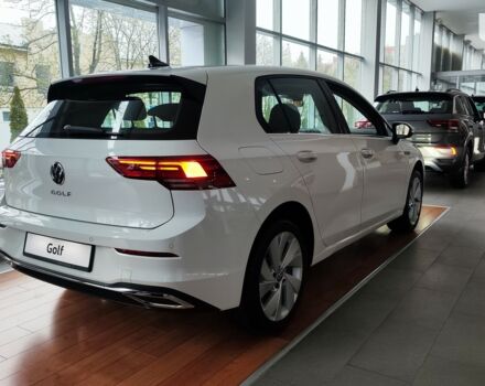 купить новое авто Фольксваген Гольф 2023 года от официального дилера Автомобільний Дім Volkswagen Фольксваген фото