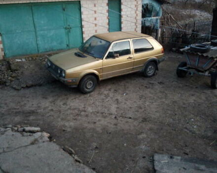 Желтый Фольксваген Гольф, объемом двигателя 1.8 л и пробегом 267 тыс. км за 1500 $, фото 1 на Automoto.ua