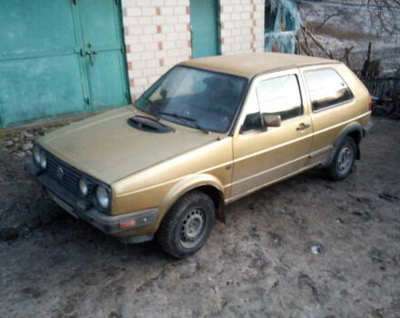 Желтый Фольксваген Гольф, объемом двигателя 1.8 л и пробегом 267 тыс. км за 1500 $, фото 2 на Automoto.ua