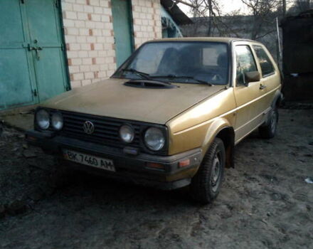 Желтый Фольксваген Гольф, объемом двигателя 1.8 л и пробегом 267 тыс. км за 1500 $, фото 6 на Automoto.ua