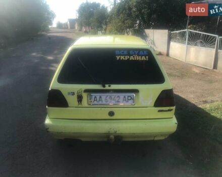 Жовтий Фольксваген Гольф, об'ємом двигуна 1.9 л та пробігом 300 тис. км за 2000 $, фото 1 на Automoto.ua