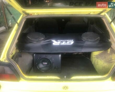 Жовтий Фольксваген Гольф, об'ємом двигуна 1.9 л та пробігом 300 тис. км за 2000 $, фото 6 на Automoto.ua