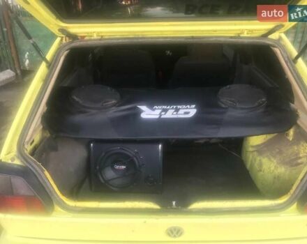 Жовтий Фольксваген Гольф, об'ємом двигуна 1.9 л та пробігом 300 тис. км за 2000 $, фото 3 на Automoto.ua