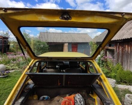 Фольксваген Гольф 1988 в Котельве на Automoto.ua Желтый Фольксваген Гольф, объемом двигателя 0 л и пробегом 180 тыс. км за 700 $, фото 7 на Automoto.ua