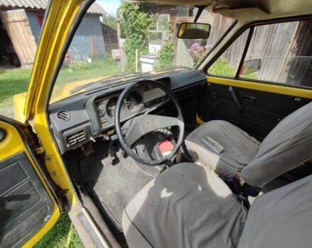 Фольксваген Гольф 1988 в Котельве на Automoto.ua Желтый Фольксваген Гольф, объемом двигателя 0 л и пробегом 180 тыс. км за 700 $, фото 5 на Automoto.ua