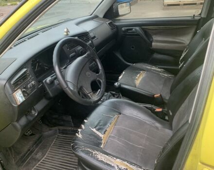 Жовтий Фольксваген Гольф, об'ємом двигуна 1.9 л та пробігом 215 тис. км за 1621 $, фото 5 на Automoto.ua