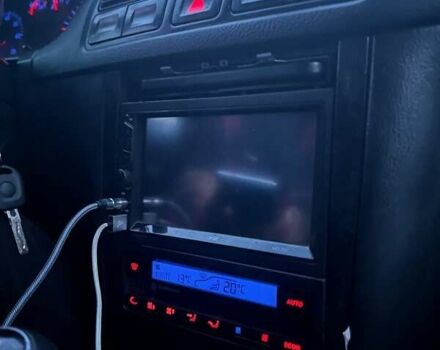 Желтый Фольксваген Гольф, объемом двигателя 1.6 л и пробегом 318 тыс. км за 2900 $, фото 12 на Automoto.ua