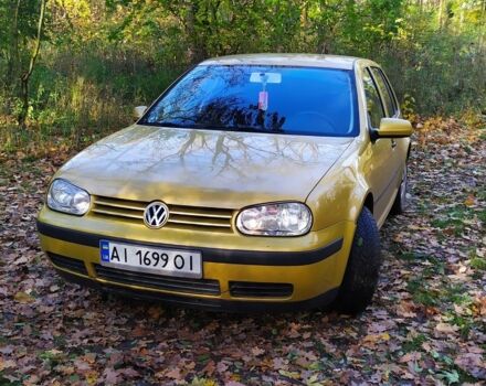 Желтый Фольксваген Гольф, объемом двигателя 1.4 л и пробегом 229 тыс. км за 3000 $, фото 5 на Automoto.ua