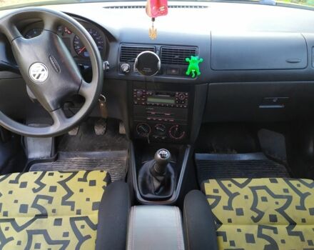 Желтый Фольксваген Гольф, объемом двигателя 1.4 л и пробегом 229 тыс. км за 3000 $, фото 8 на Automoto.ua