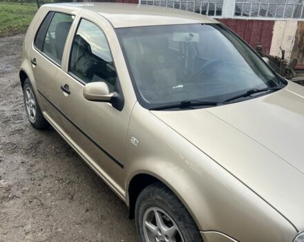 Желтый Фольксваген Гольф, объемом двигателя 1.4 л и пробегом 236 тыс. км за 5500 $, фото 1 на Automoto.ua