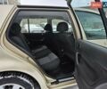 Желтый Фольксваген Гольф, объемом двигателя 1.6 л и пробегом 184 тыс. км за 5300 $, фото 23 на Automoto.ua