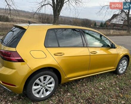 Желтый Фольксваген Гольф, объемом двигателя 1.4 л и пробегом 130 тыс. км за 13200 $, фото 4 на Automoto.ua