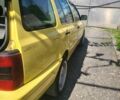 Желтый Фольксваген Гольф, объемом двигателя 1.9 л и пробегом 370 тыс. км за 2000 $, фото 4 на Automoto.ua