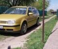 Желтый Фольксваген Гольф, объемом двигателя 1.9 л и пробегом 396 тыс. км за 3700 $, фото 1 на Automoto.ua