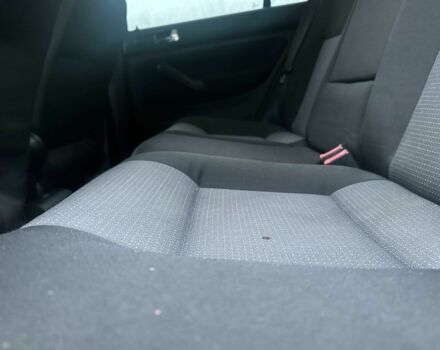 Желтый Фольксваген Гольф, объемом двигателя 1.6 л и пробегом 245 тыс. км за 3700 $, фото 5 на Automoto.ua