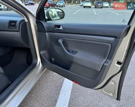 Жовтий Фольксваген Гольф, об'ємом двигуна 1.6 л та пробігом 210 тис. км за 6500 $, фото 11 на Automoto.ua