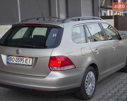 Желтый Фольксваген Гольф, объемом двигателя 1.6 л и пробегом 216 тыс. км за 6650 $, фото 10 на Automoto.ua