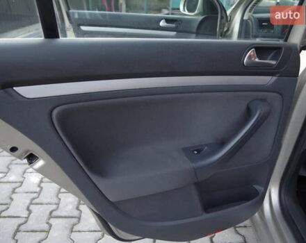 Желтый Фольксваген Гольф, объемом двигателя 1.6 л и пробегом 216 тыс. км за 6650 $, фото 20 на Automoto.ua