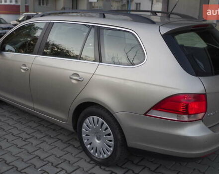 Желтый Фольксваген Гольф, объемом двигателя 1.6 л и пробегом 216 тыс. км за 6650 $, фото 9 на Automoto.ua