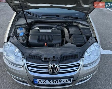 Жовтий Фольксваген Гольф, об'ємом двигуна 1.6 л та пробігом 210 тис. км за 6500 $, фото 10 на Automoto.ua